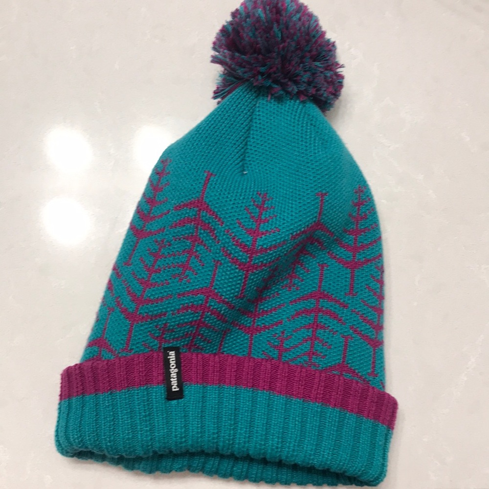 Tree print Patagonia pom pom winter hat